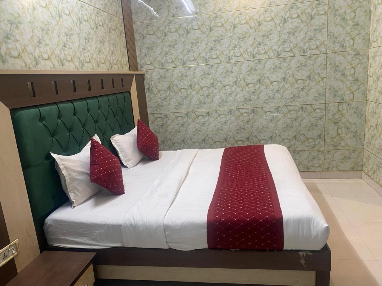 Hotel Robin Amritsar Exterior foto